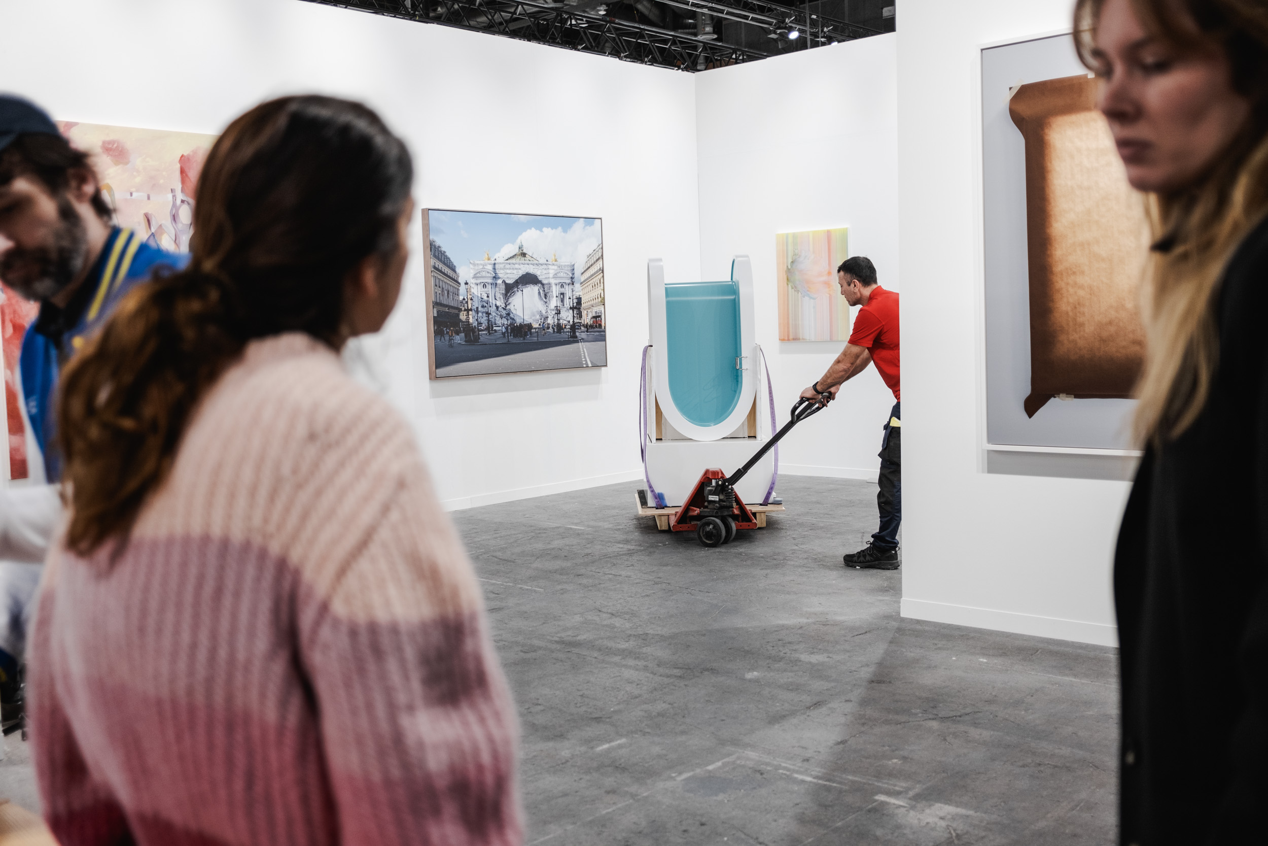 photos de collaborateurs Harsch admin et techniciens du département d'œuvres d'art au salon d'art Art Genève 